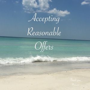 Accepting reasonable offers💕